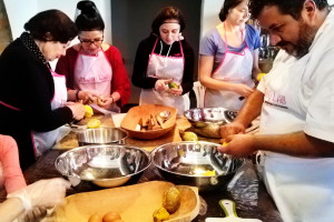 Atelier de cuisine du patrimoine au MishkiLab in Quito